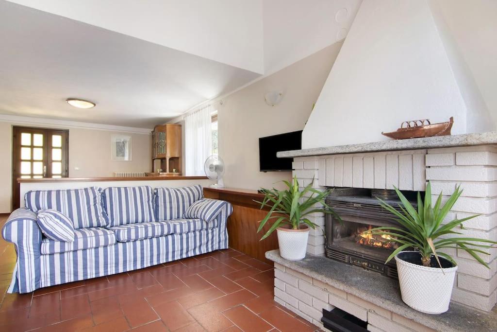 Villa Eden Jacuzzi Pool & Private Parking Domaso Exterior photo